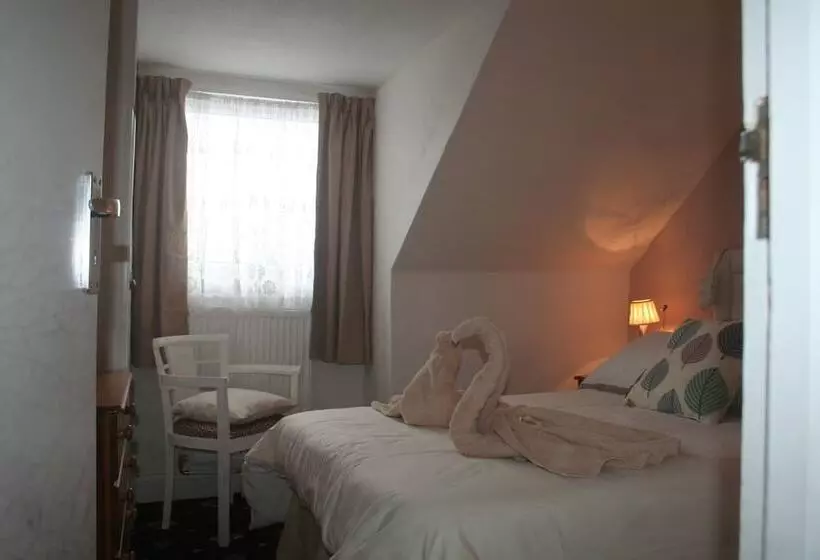 ペンション The Haldon Guest House