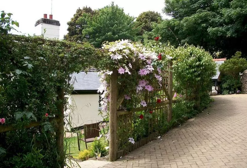 Majatalo Frogwell B&b