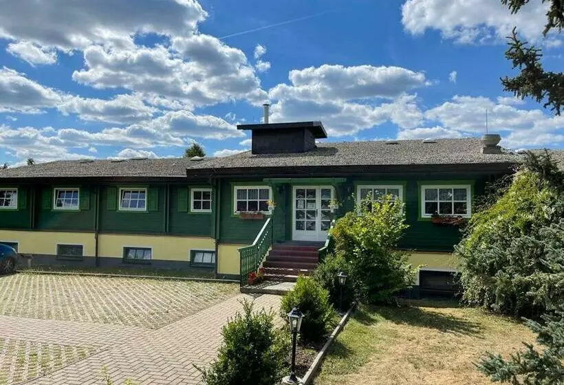 Aamiaismajoitus (B&B) Ferienwohnanlage Königerode