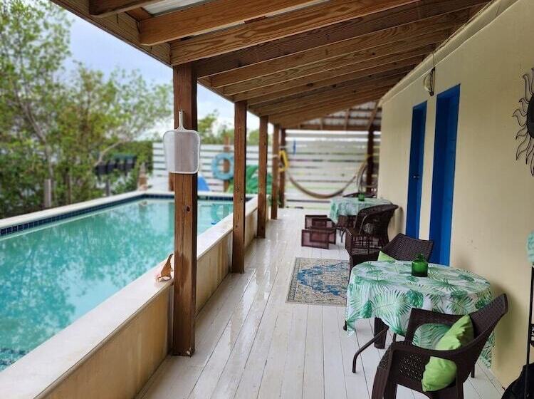 تختخواب و صبحانه The Bnb On Triggerfish Close To The Airport