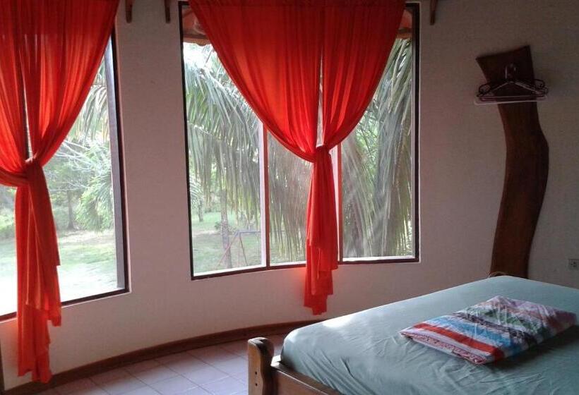 فندق El Castillo Divertido