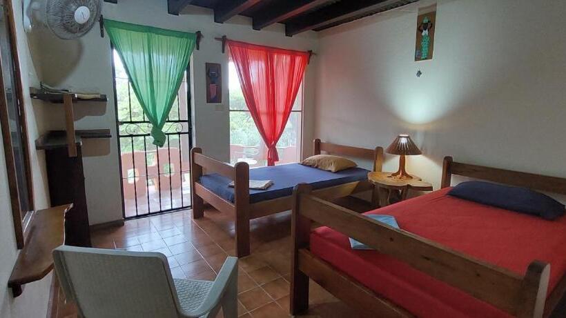 فندق El Castillo Divertido