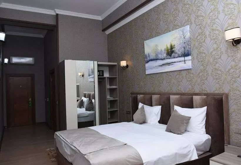 هتل Naxçıvan Palace