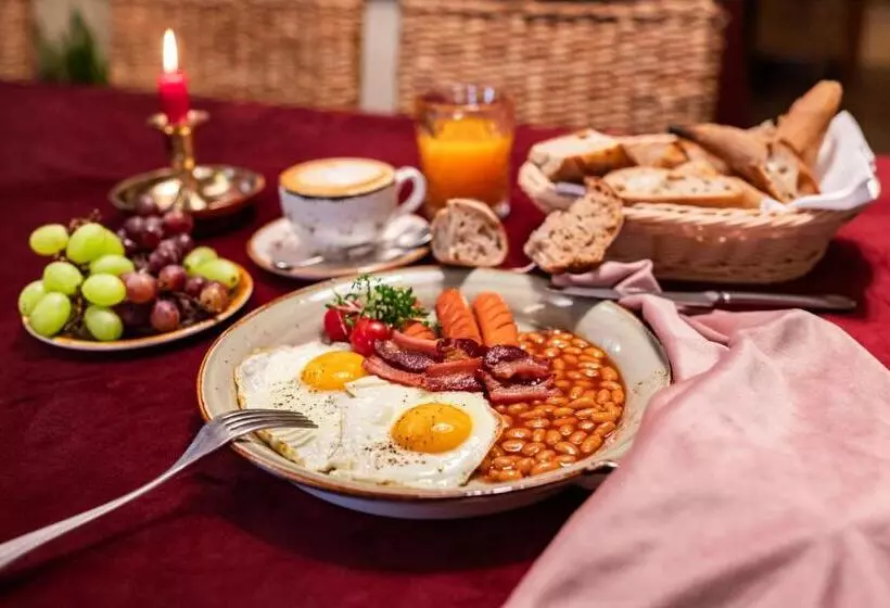 Klaudia S Hotel & Restaurant At Golf Resort, Bač šamorín