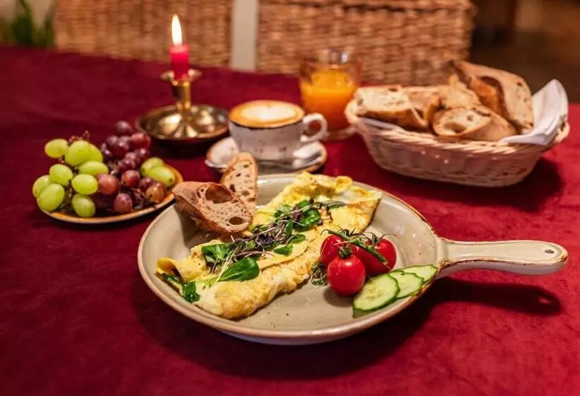 Klaudia S Hotel & Restaurant At Golf Resort, Bač šamorín