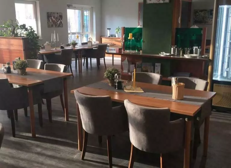 Majatalo Atrium Gästezimmer Und Restaurant   Hohenau An Der March