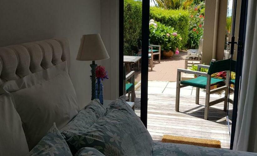 بنسيون Beachfront Bliss