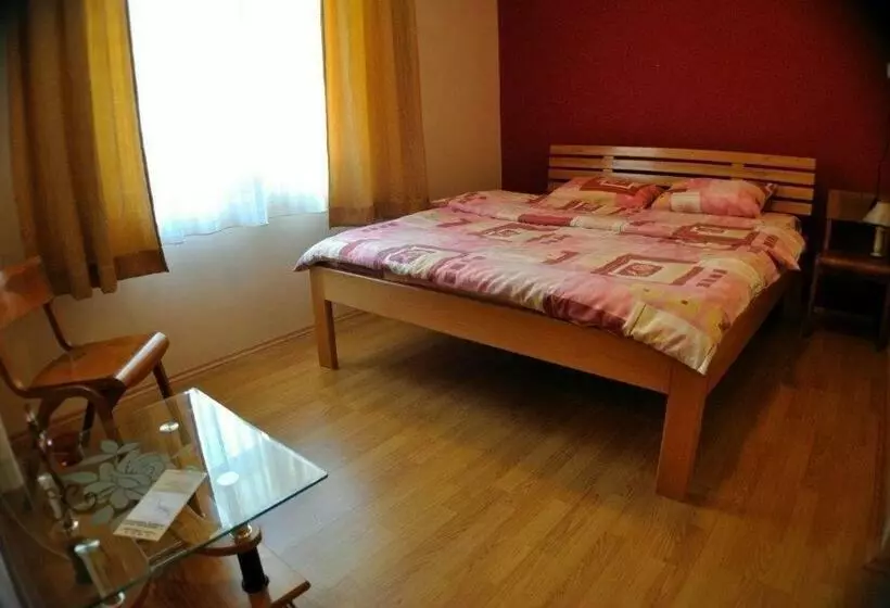 پانسیون Villa Ana Marija