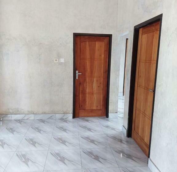 Bed and Breakfast Boys House