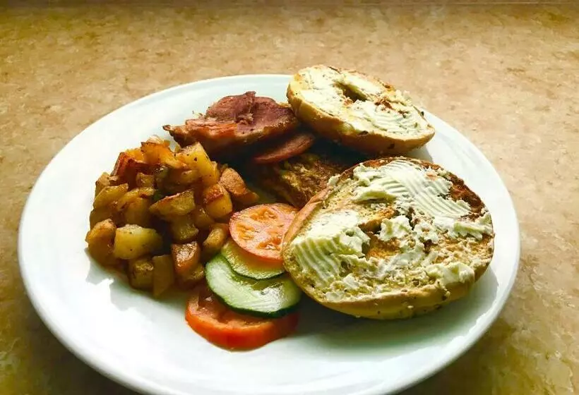 تختخواب و صبحانه Compassionate Touch Spa & Accommodation