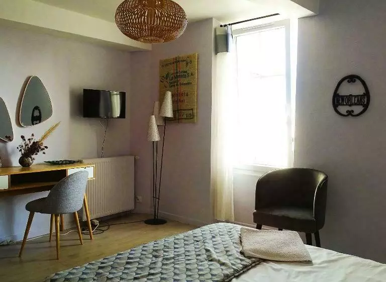 ベッドアンドブレックファースト Lou Pinsan