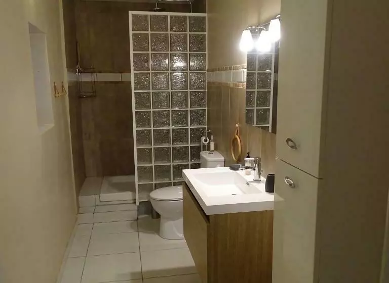 ベッドアンドブレックファースト Lou Pinsan