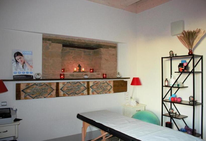 Отель Alimunera