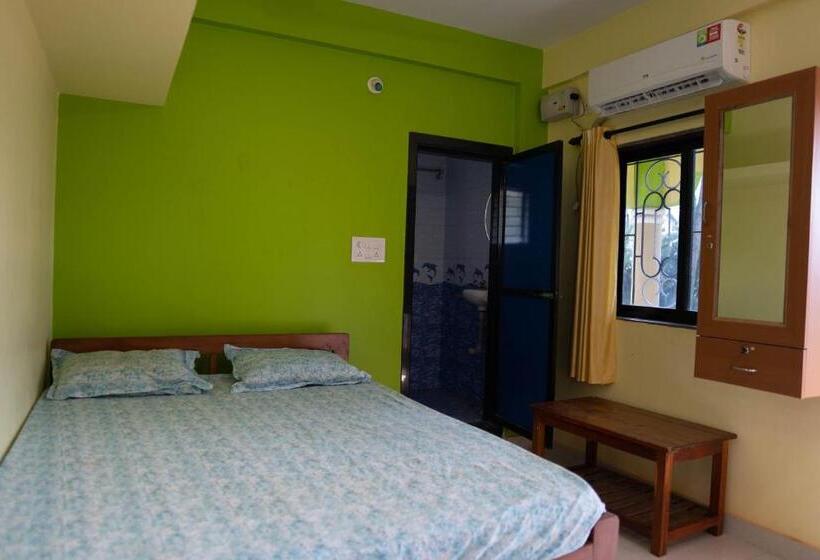 Пансион Dhanashree Riverview