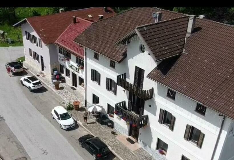 بنسيون Monterovere