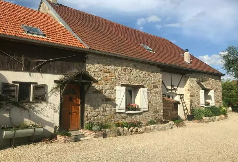 ペンション La Grange Aux Fleurs