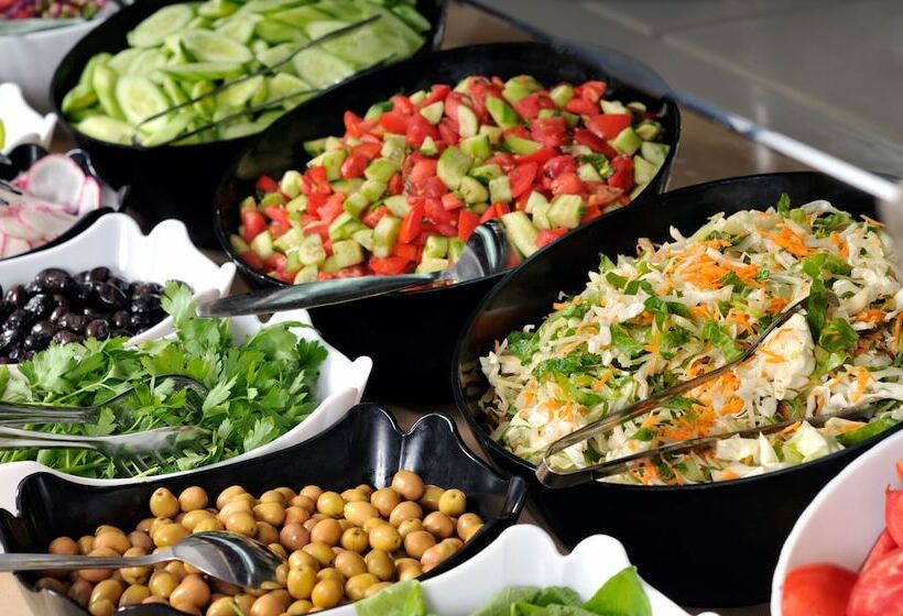 پانسیون Room In Guest Room Room With Jacuzzi, Vacation Spa House With Turkish Bath