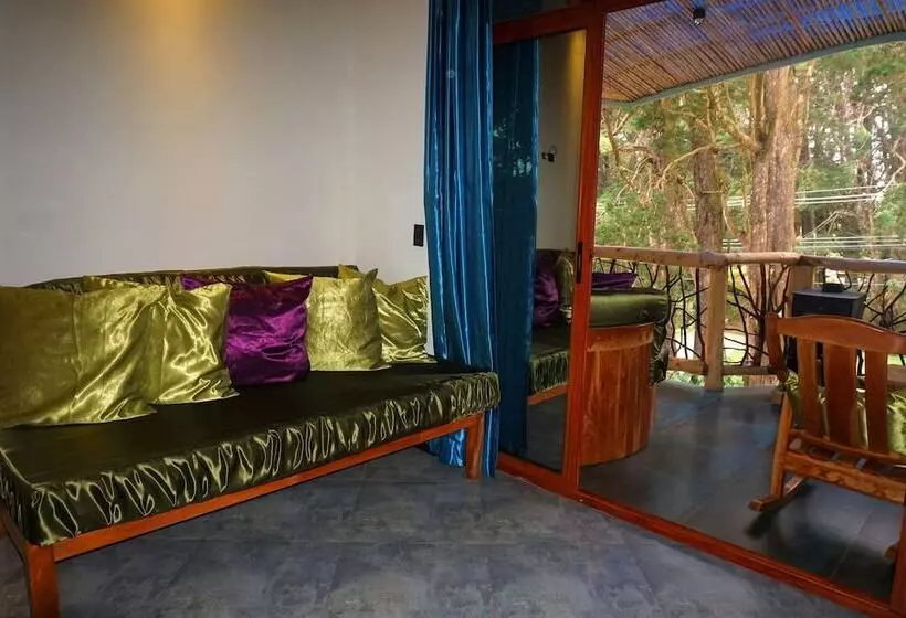 ペンション Room In Guest Room  Room With Jacuzzi, Vacation Spa House With Turkish Bath