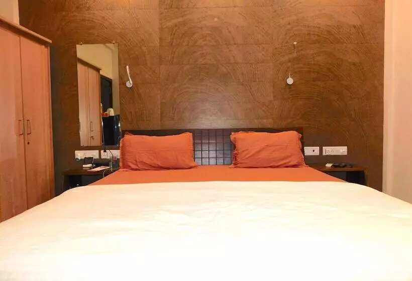 Apartment In Mumbaicity Centre