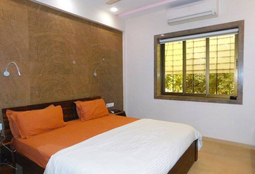 Apartment In Mumbaicity Centre