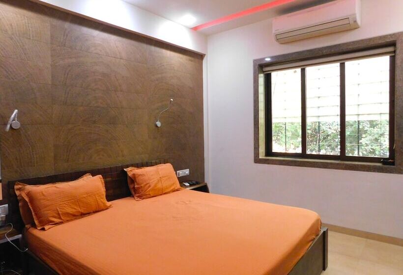 Apartment In Mumbaicity Centre