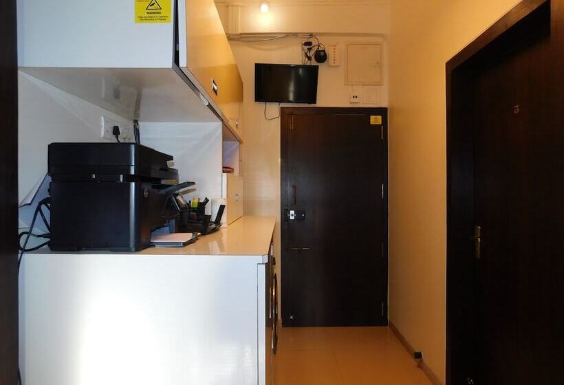 Apartment In Mumbaicity Centre