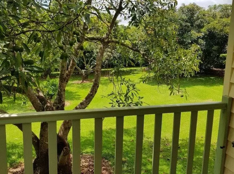 Bed and Breakfast Camelot Boutique Accommodation