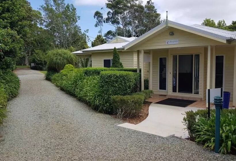 Bed and Breakfast Camelot Boutique Accommodation