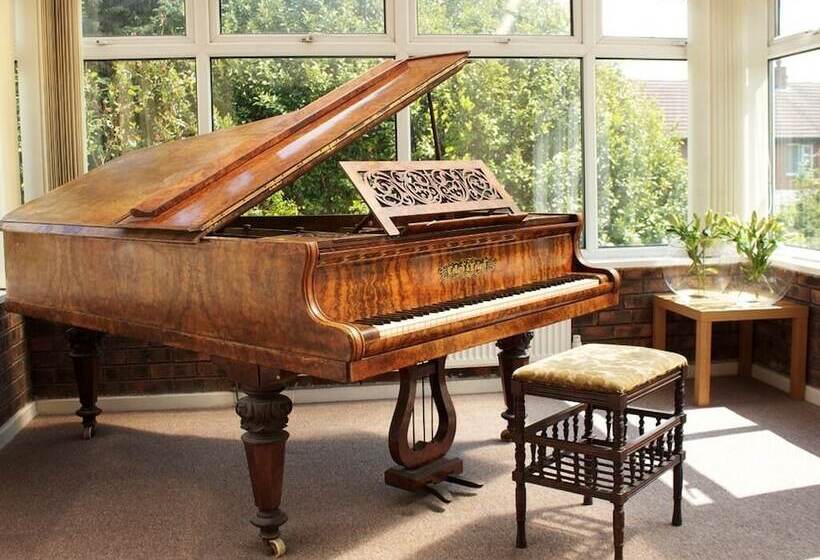 مبيت وإفطار The Liver View