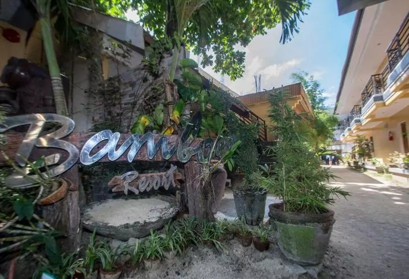 Hotel Bamboo Beach Resort & Restaurant
