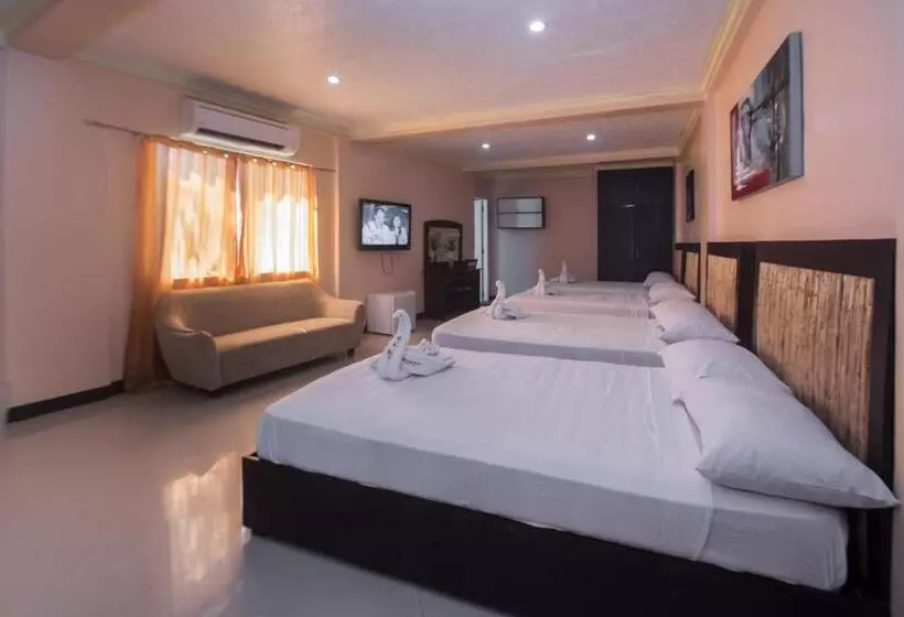 Hotel Bamboo Beach Resort & Restaurant