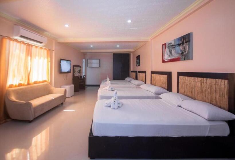 Hotel Bamboo Beach Resort & Restaurant