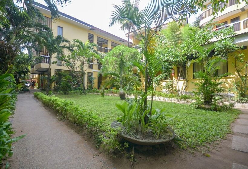 Hotel Bamboo Beach Resort & Restaurant