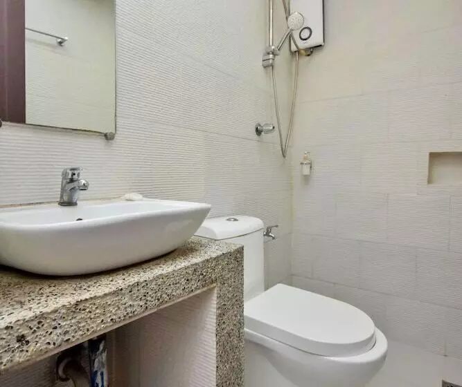 Hotel Bamboo Beach Resort & Restaurant