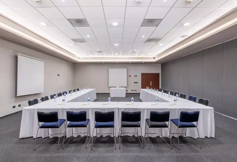 酒店 City Express By Marriott Paraiso