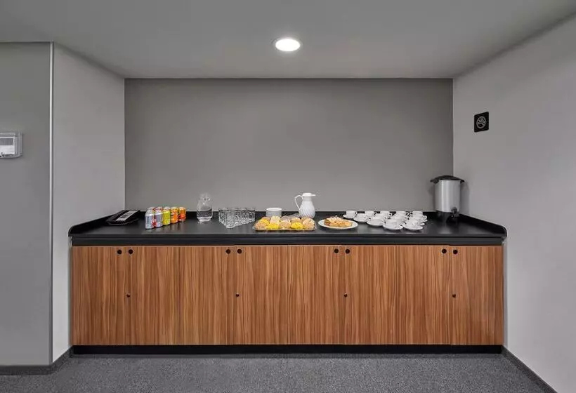 酒店 City Express By Marriott Paraiso