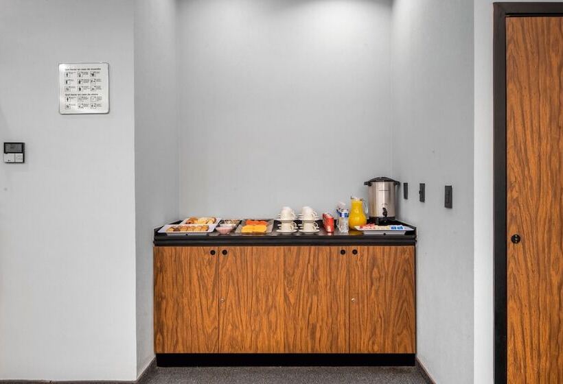 ホテル City Express By Marriott Paraiso