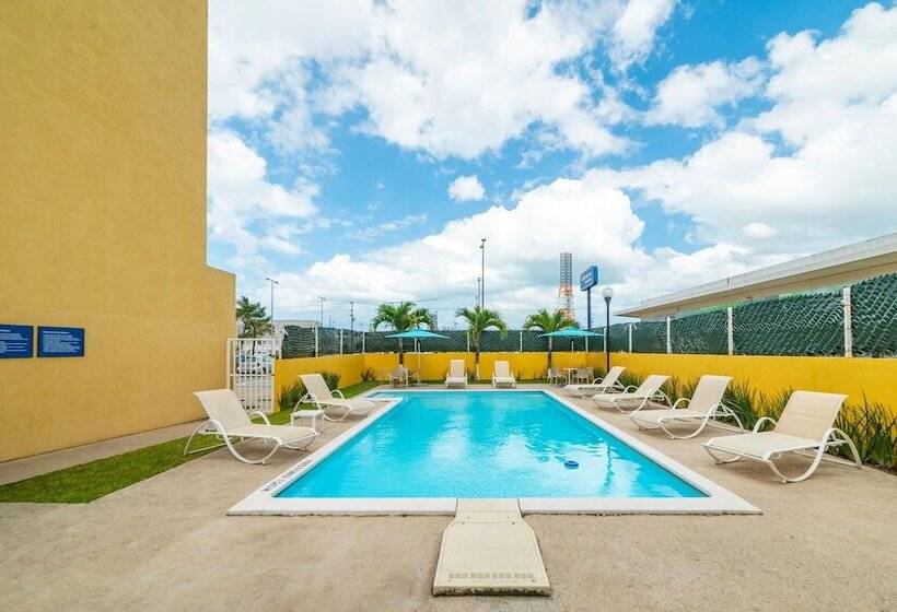 ホテル City Express By Marriott Paraiso