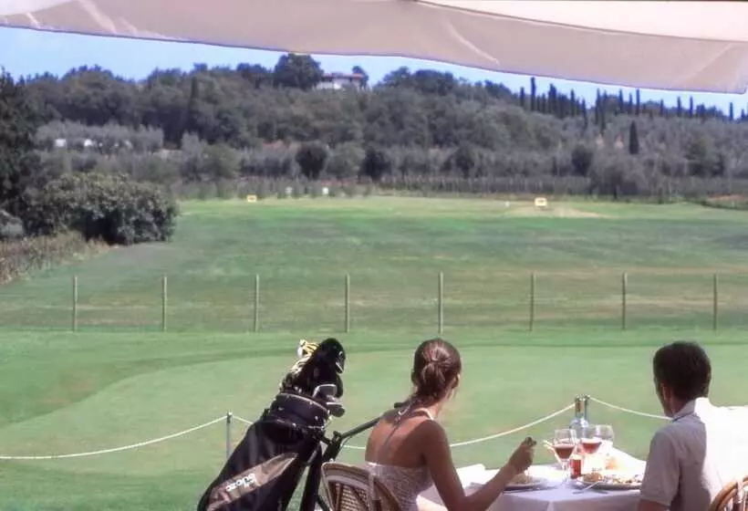 ホテル Il Colombaro