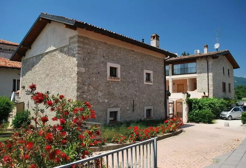 ホテル Il Colombaro