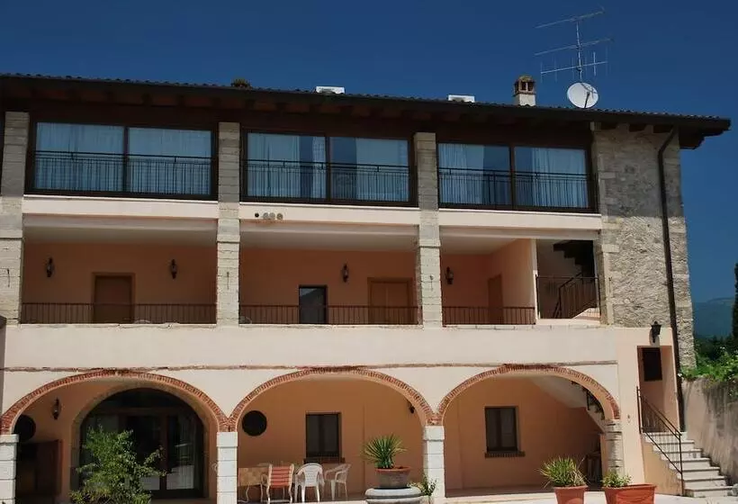 ホテル Il Colombaro