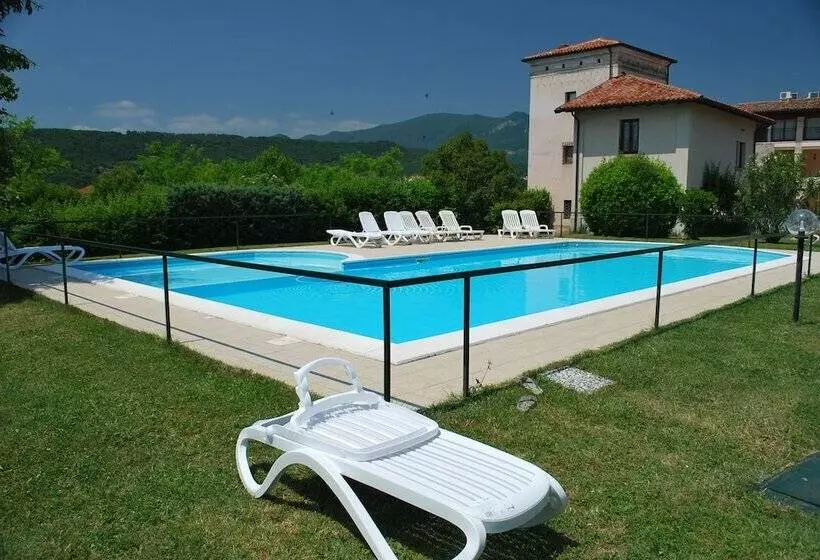 ホテル Il Colombaro