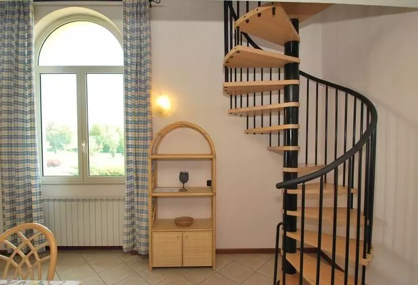 ホテル Il Colombaro