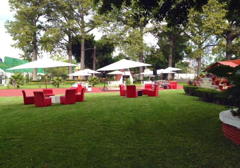 فندق La Villa Real