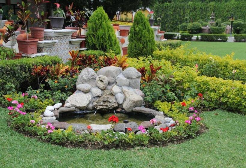 فندق La Villa Real