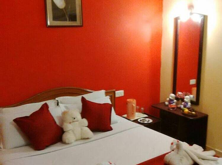 בית מלון כפרי La Flora Amberley Resort