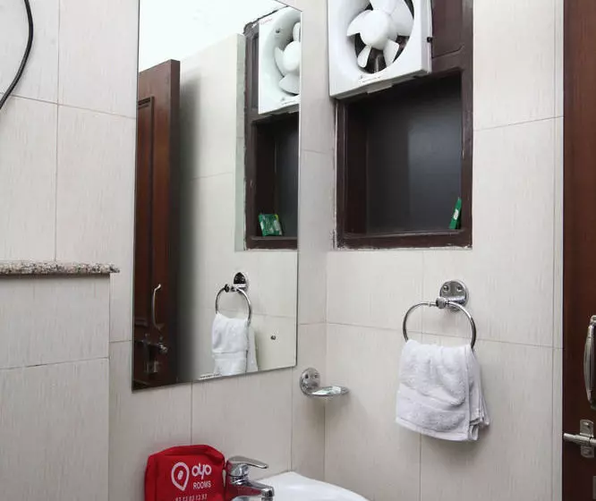ホテル Oyo Rooms Medicity
