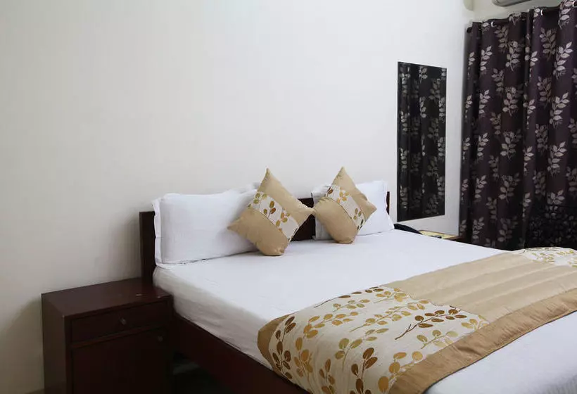 ホテル Oyo Rooms Medicity
