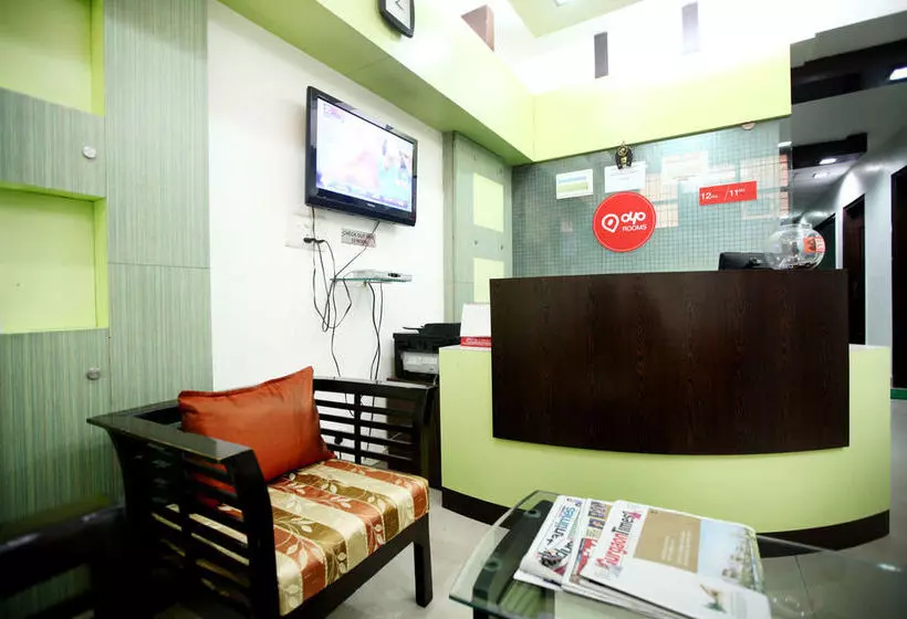 ホテル Oyo Rooms Medicity