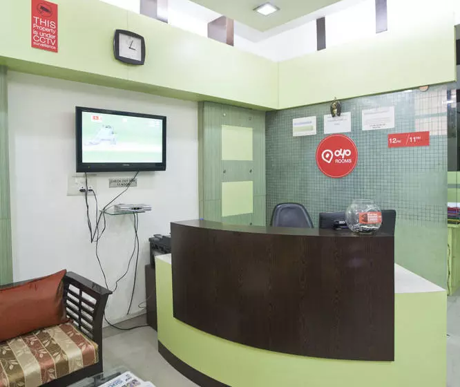 ホテル Oyo Rooms Medicity